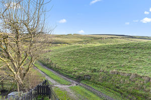 Photo 30- click for photo gallery